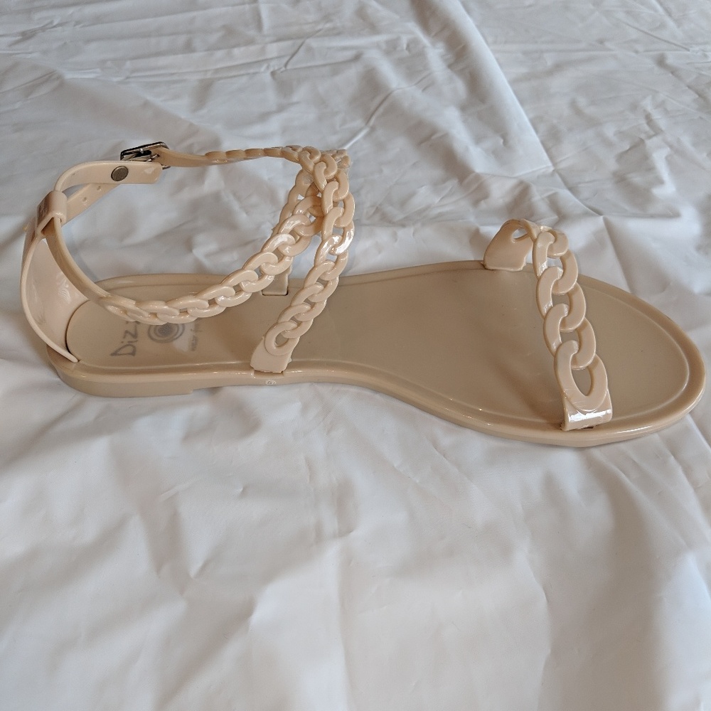 Dizzy Sandals - image 4